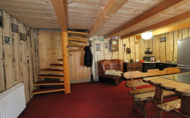 Окремий еко-котедж "Попівун"