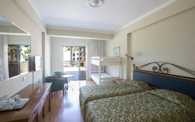 Tsokkos Gardens  & Apartments