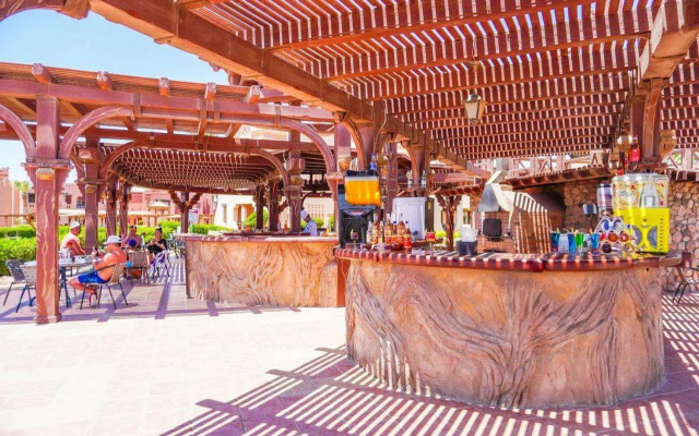 Charmillion Sea Life Resort