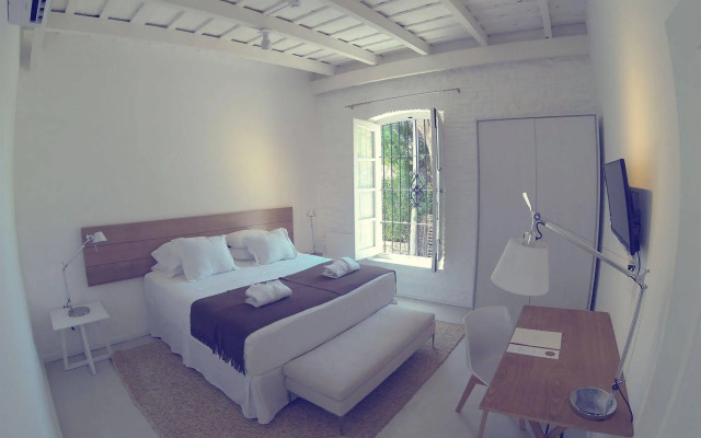 Charco Hotel