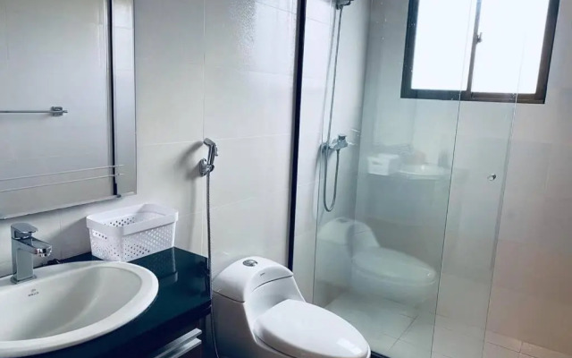 Departamento Moderno, Acogedor Y Céntrico.