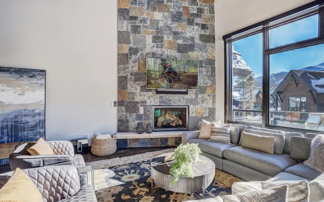 Wintours Leap 4 Bedroom Townhouse by RedAwning