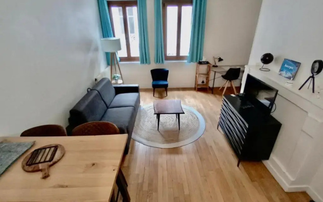 2 Pieces Totalement Renove Au Cœur de Bourges