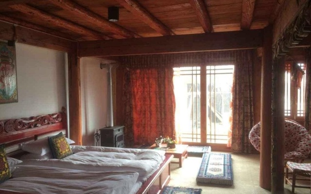 Yueliang Zhishang Hostel – Guest Rooms – Shangri-La