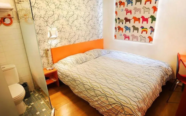 Chengdu Pod Inn Fuqin