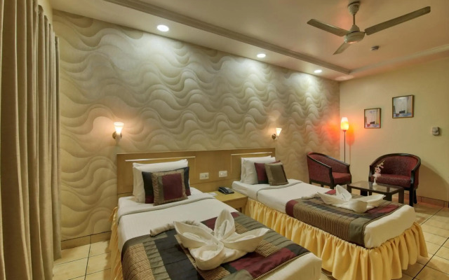 Vishwaratna Hotel
