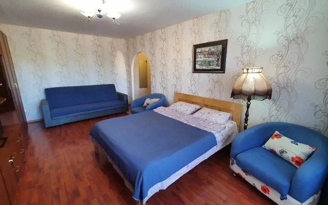 Апартаменты на бульваре Воскресенский