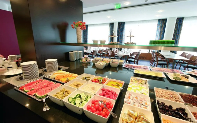 Отель Strudlhof