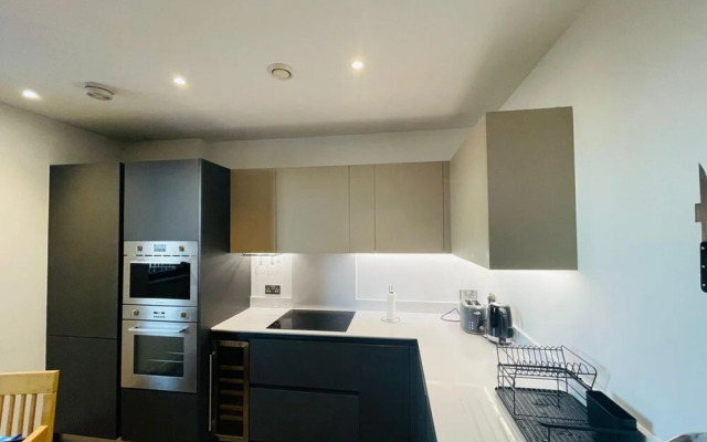 Inviting 2-bed Apartment in London