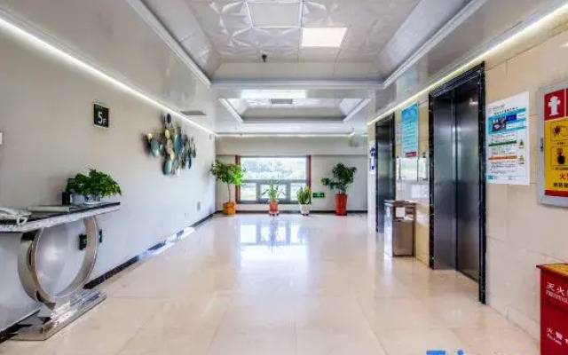 Xilaijia Hotel (Chengde Summer Resort Store)