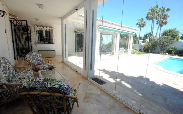 Preciosa villa con piscina privada, perros bienvenidos