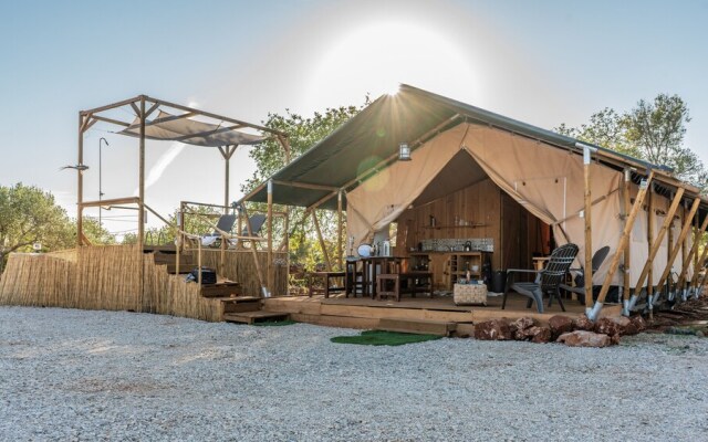 Safari Tent With Private Pool in Albufeira