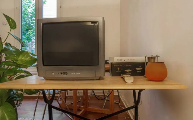 Studios Paris Bed & Breakfast - Le Jardin de Montmartre