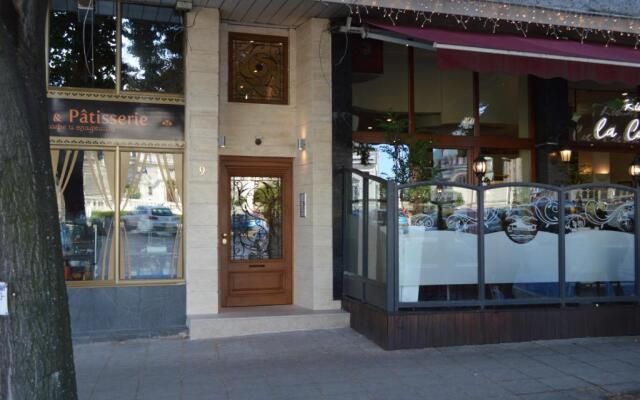 Parliament Sofia - Top Center Luxury Apartment