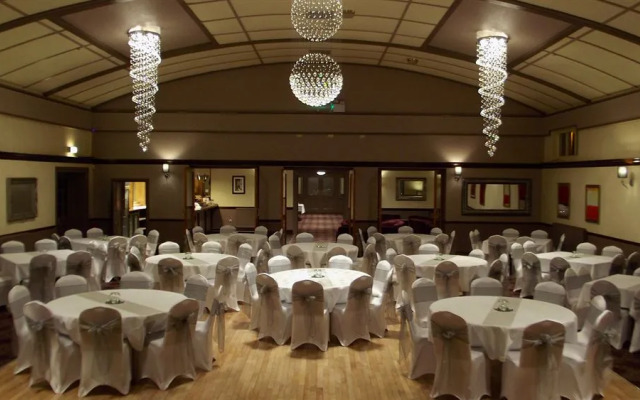 The Raven Hotel - Inn