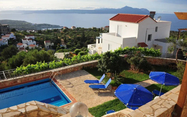 Faskomilia Villa