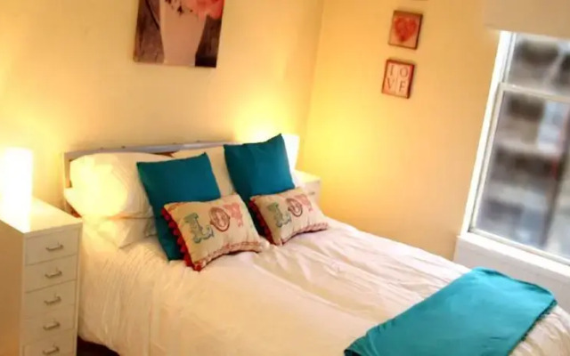 Blackfriars Apartment