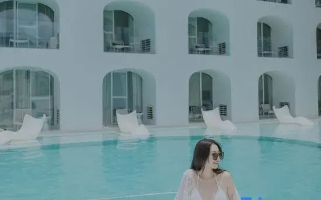 ROY Meisu (Yalong Bay Bohou Village)