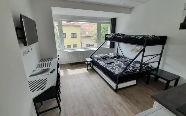 Small Apartments Denisa Business