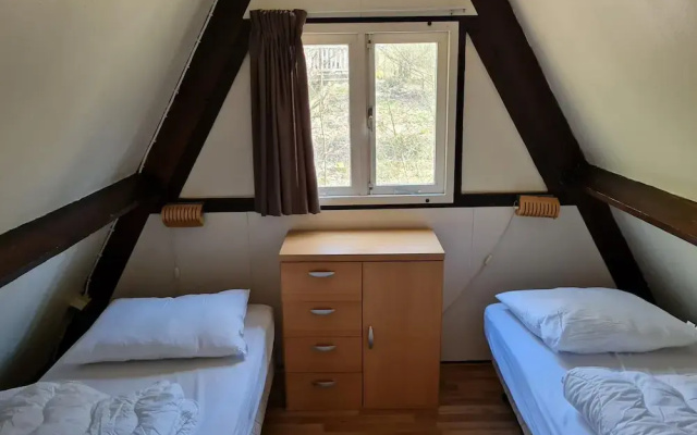 Charming Chalet in Durby With Patio