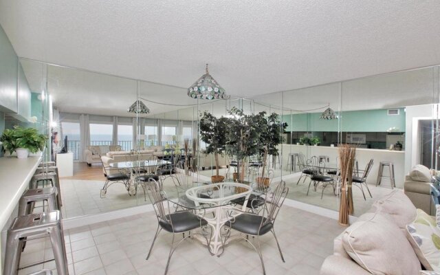 Moondrifter Condominiums