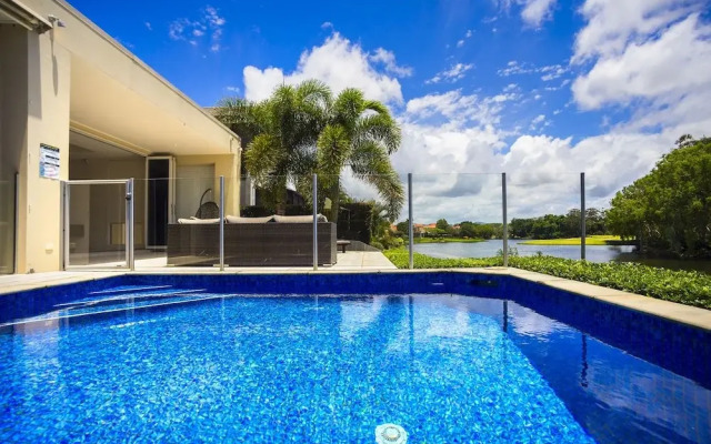 Grand Oasis at Sanctuary Cove