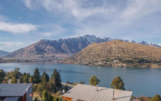 Woodlands Close Retreat