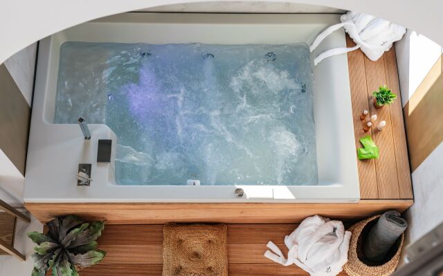 Cocooning Suites by Blue Carpet