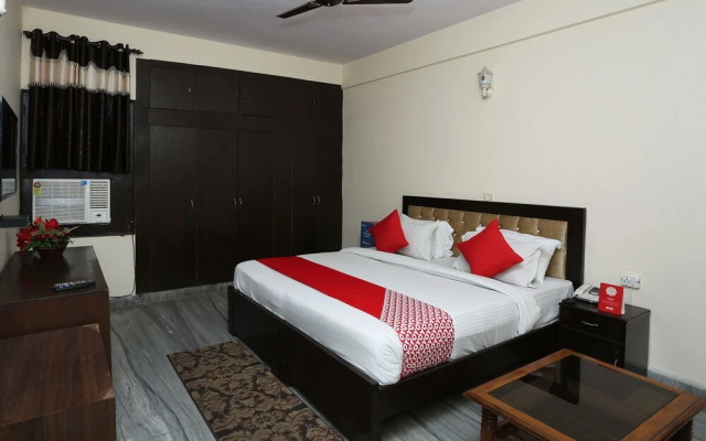 OYO 33359 Corporate Villa