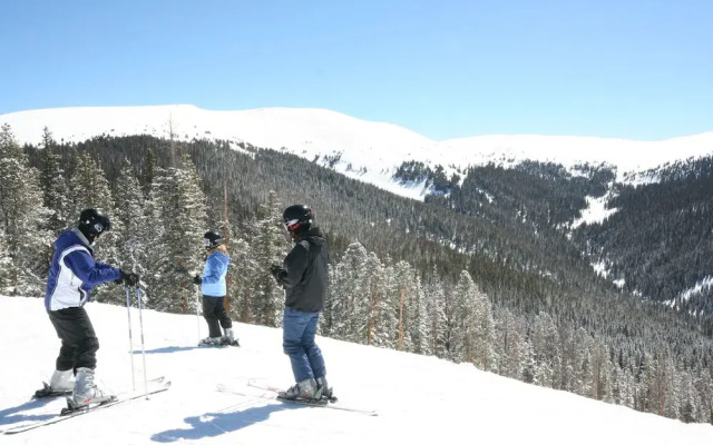 Trappers Crossing 8764