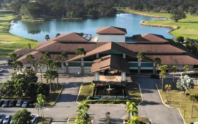 Amverton Cove Golf and Island Resort