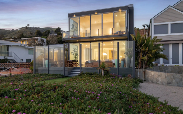 Villa B Modern in Malibu, Malibu