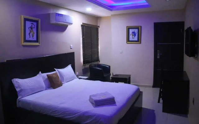 number95suites & hotel