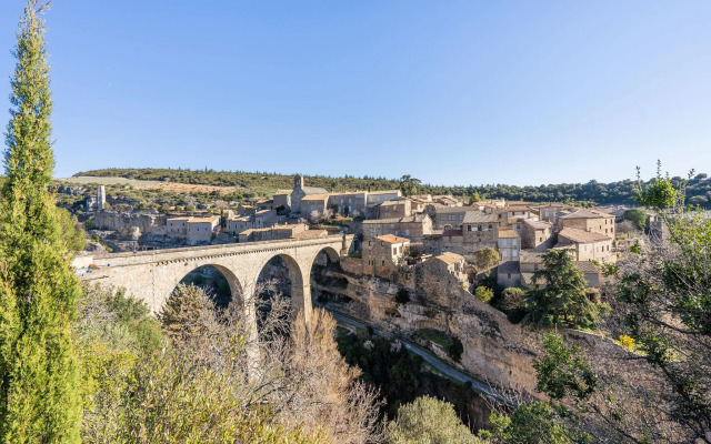 Vineyards & Village Stay