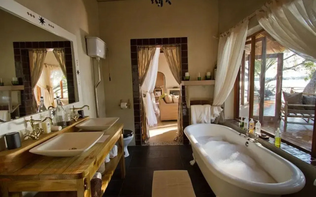 Tongabezi Lodge