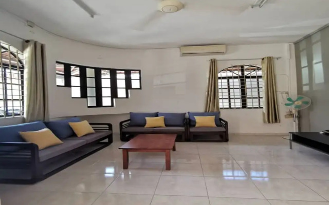 OYO 91031 House No 8