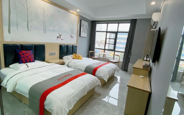 Jun Hotel Henan Luoyang Yichuan County Dukang Avenue Dazhang Supermarket – Guest Rooms – Luoyang
