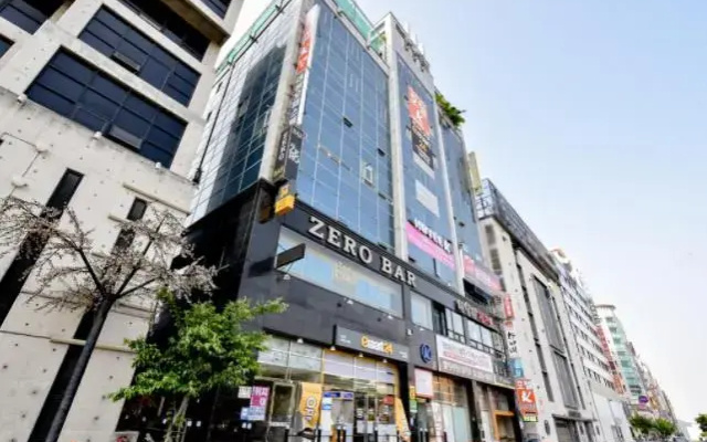Hotel K
