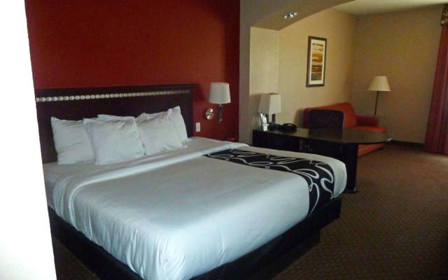 Americas Best Value Inn & Suites Gun Barrel City