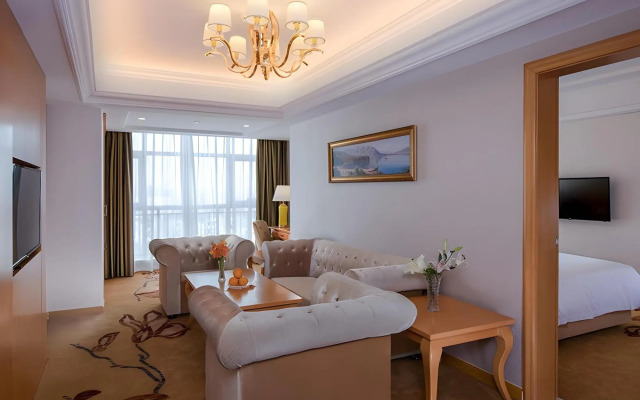 Hampton by Hilton Beihai High-Speed Train Station