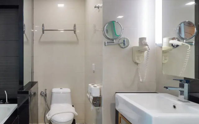 Dua Sentral Kuala Lumpur, Roam