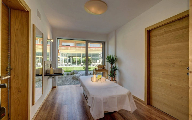 Alpine Nature Hotel Stoll