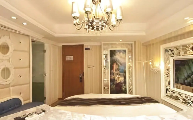 Tata Theme Hotel