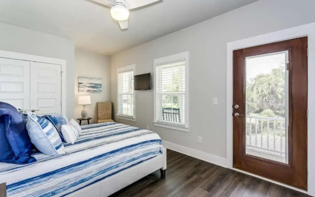 Lone Oak House