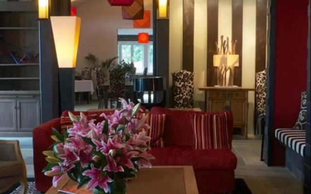 Woodhouse Mountain Lodge