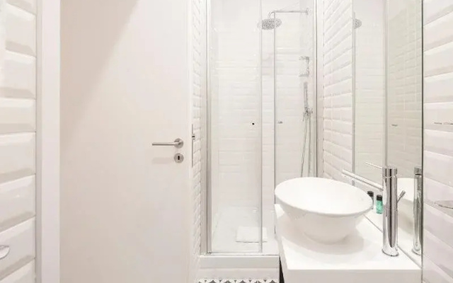 LSA Chiado Emenda by Numa