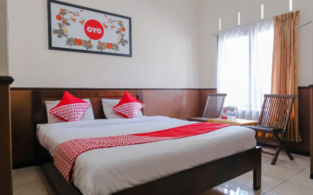 OYO 1028 Garuda Residence