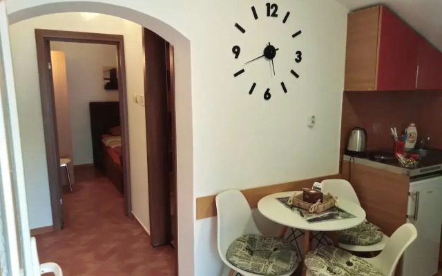 Martiva Apartment With Terrace