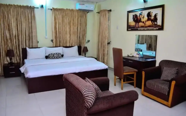 Proxima Inn