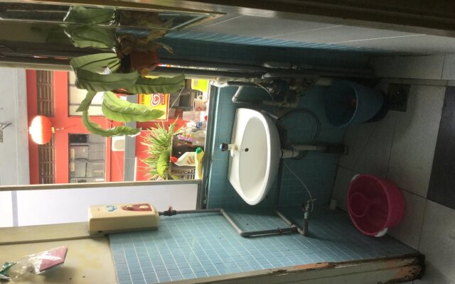 Le Village Guest House